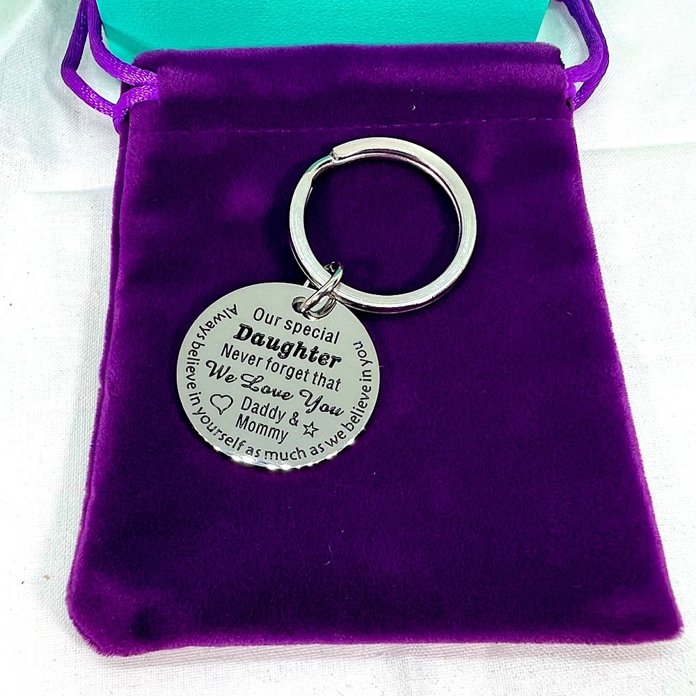 Our Special Daughter Never Forget We Love You Loving Inspirational Keychain NEW